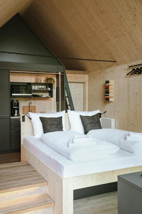 Wiesenglueck Tiny House Hotel Heiligenstadt المظهر الخارجي الصورة